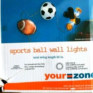 NWOT Ball Lights Wall Decor Kids